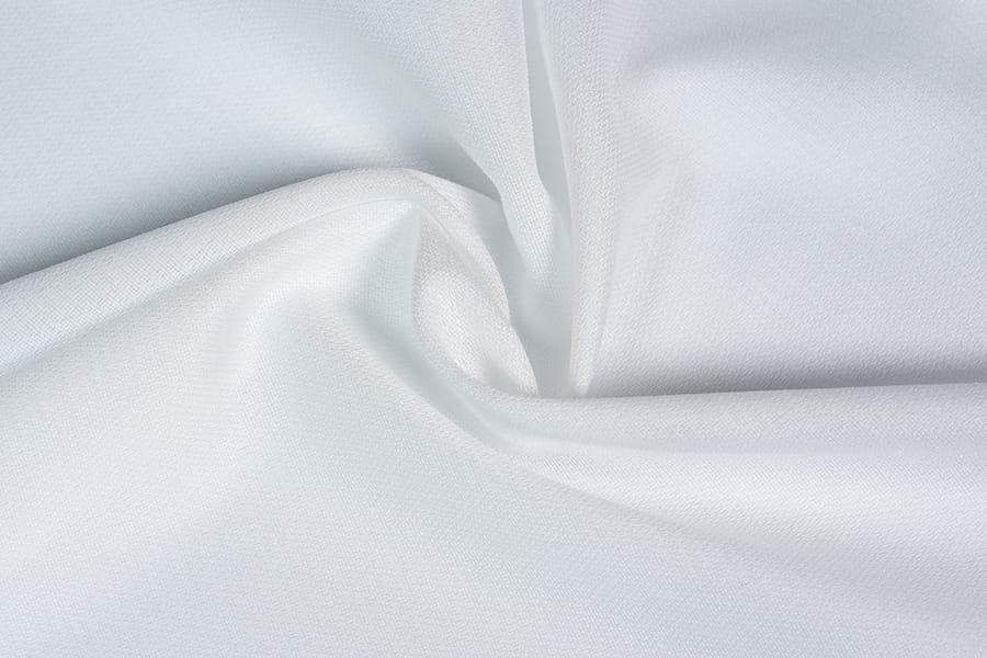 Polyester smeltbare interlinering