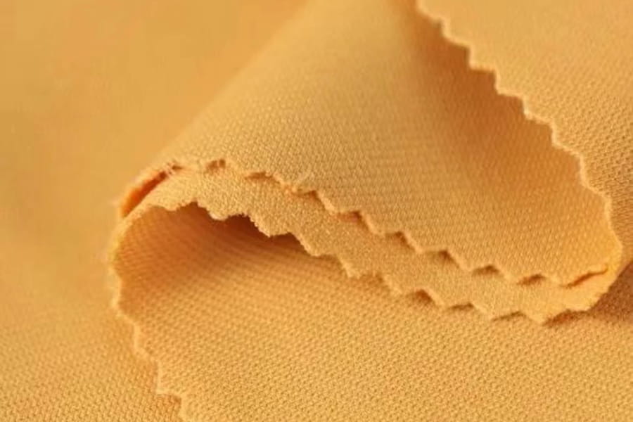 Polyester-Amammonia gebreide stof